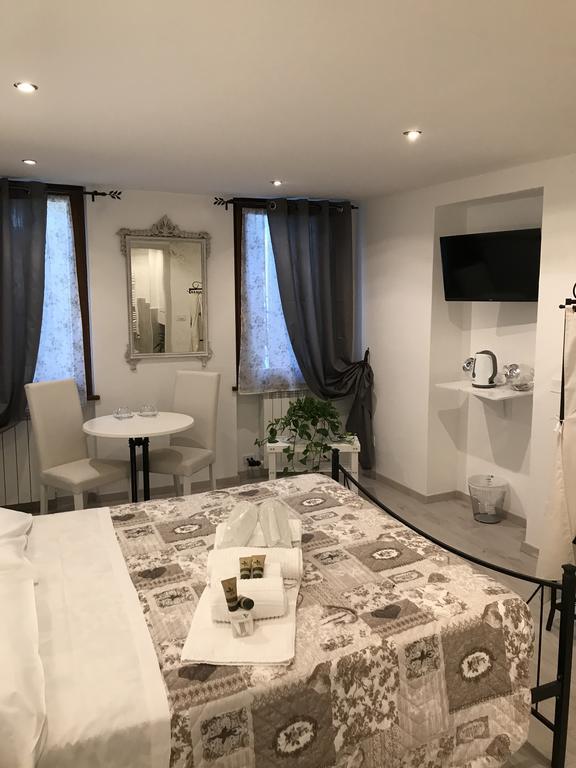 Veronetta Suites Verona Exterior foto