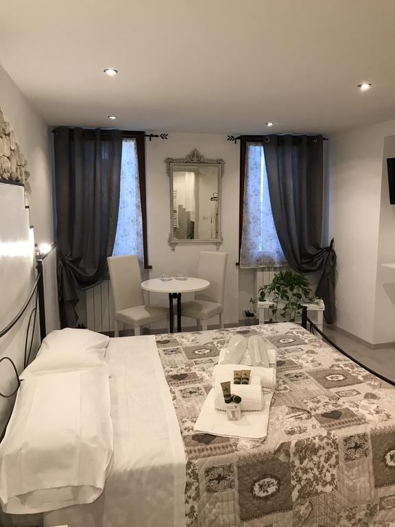 Veronetta Suites Verona Exterior foto
