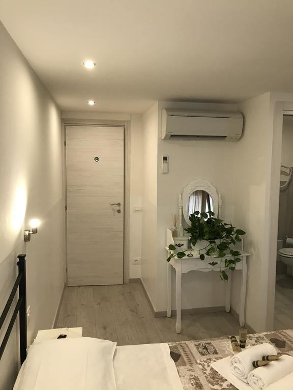 Veronetta Suites Verona Exterior foto